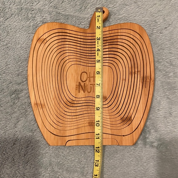 Oh! Nuts Apple-Shaped Collapsible Wooden Fruit Basket – Decorative & Functional - Picture 5 of 9